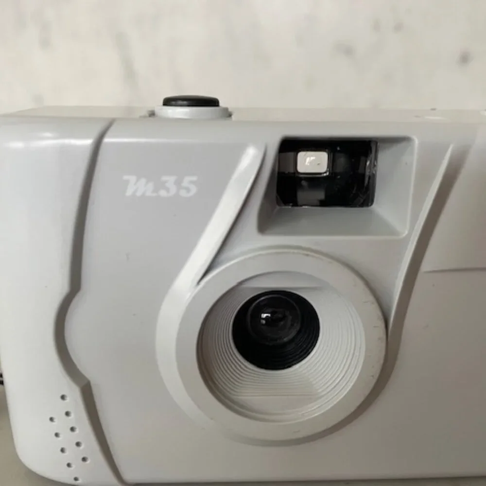 KODAK 35 MM Film Camerawith Flash Silver Gray